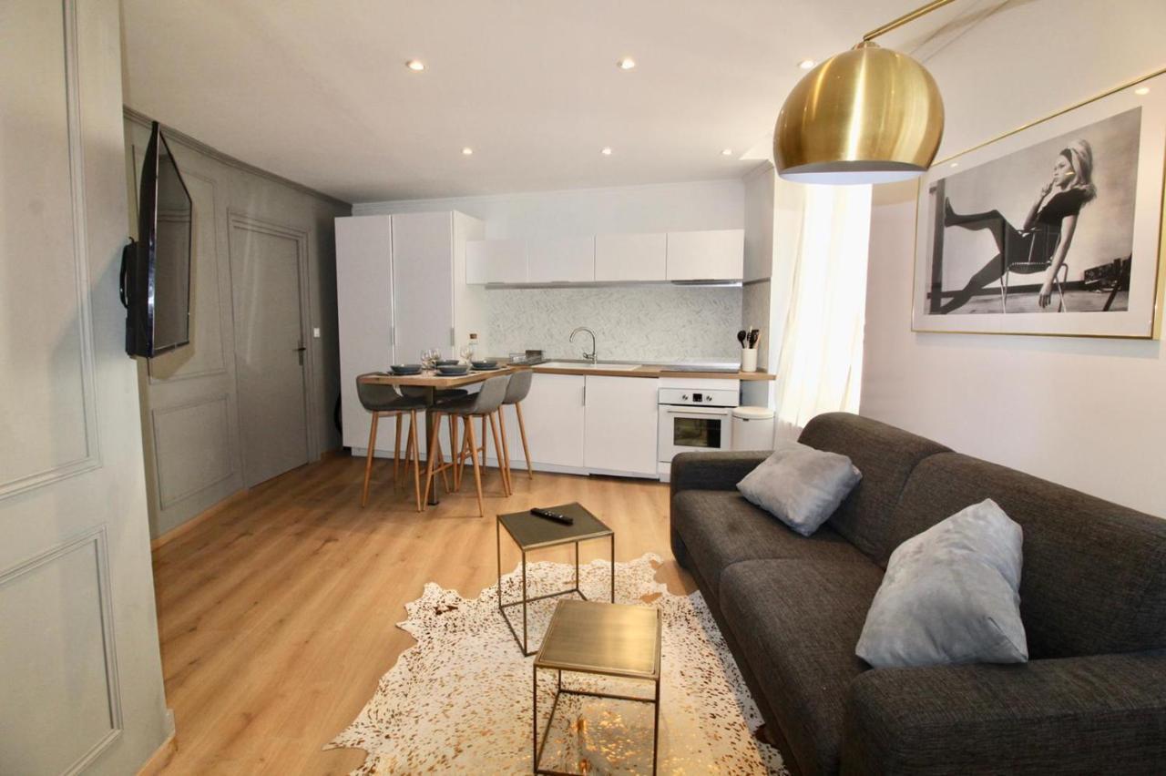Lovely Apartment Heart Of Golden Square Fiber Wifi Niza Exterior foto