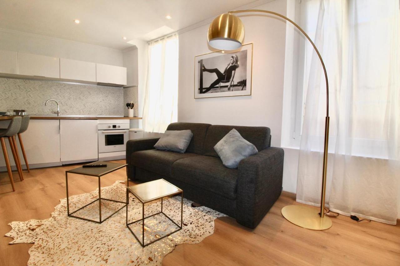 Lovely Apartment Heart Of Golden Square Fiber Wifi Niza Exterior foto